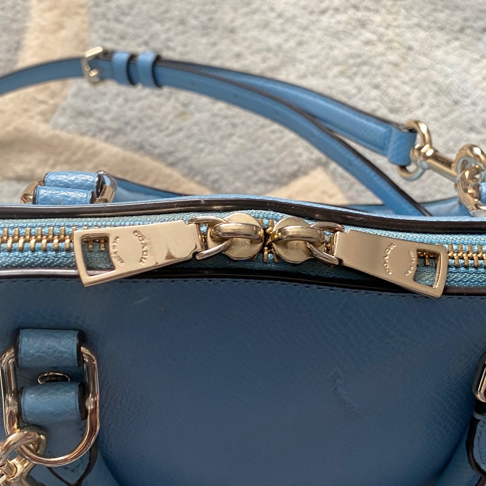 Coach Blue Leather Dome Satchel with Gold Hardware - Picture 3 of 16